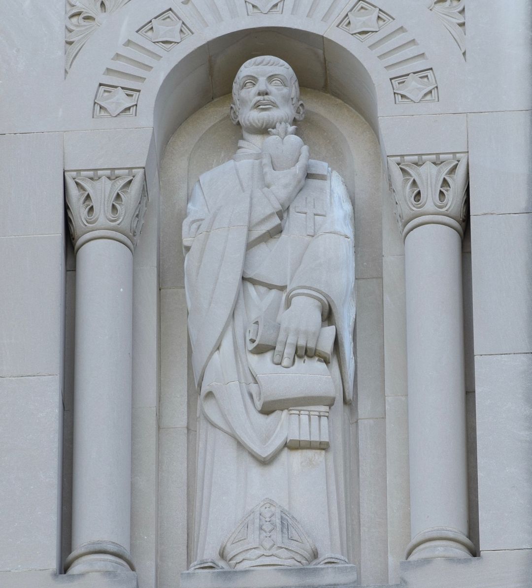 Augustine Façade