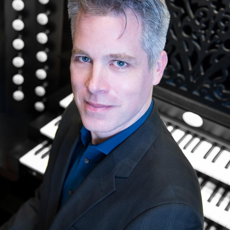 Headshot of organist Gregory Hand