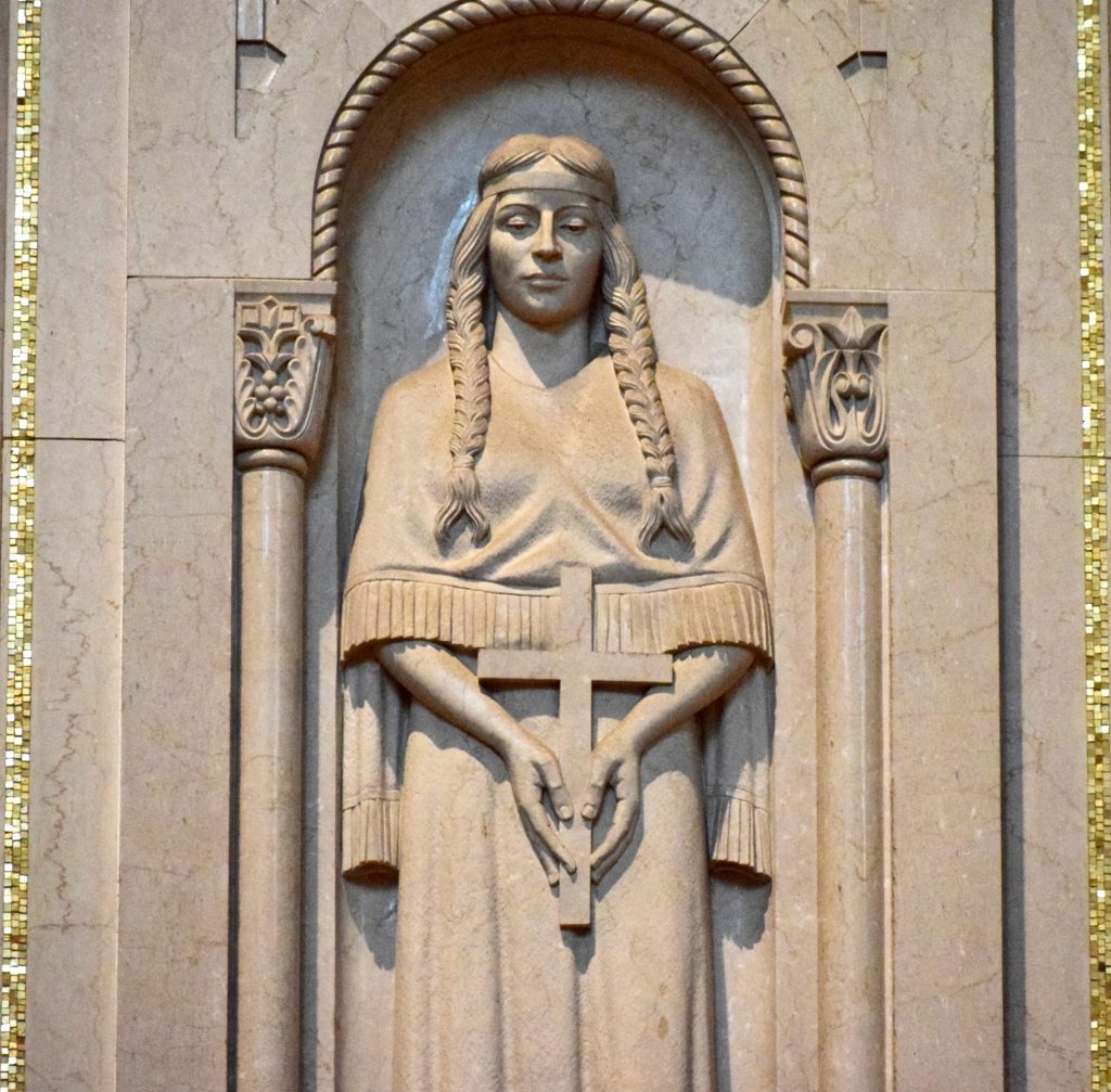 St. Kateri nave bay National Shrine