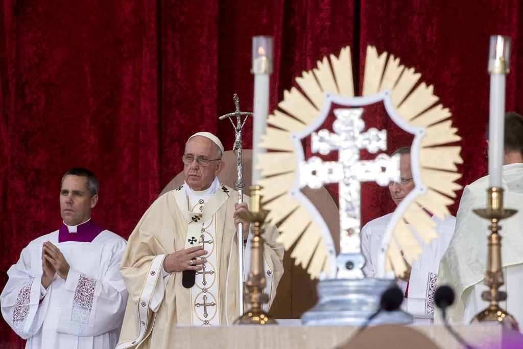 Pope Francis, Serra Reliquary - L'OR