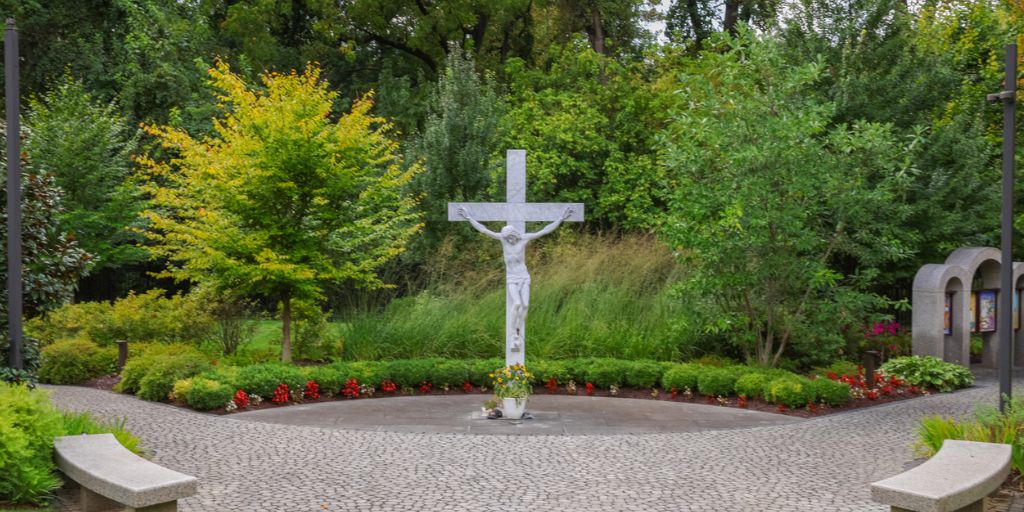 Jesus' Crucifixion portrayed in the Rosary Garden